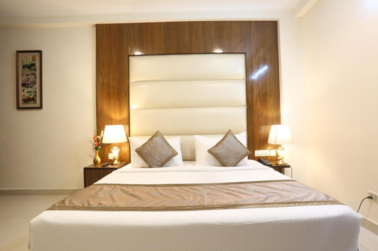 Hotel Earth Delhi  Extérieur photo