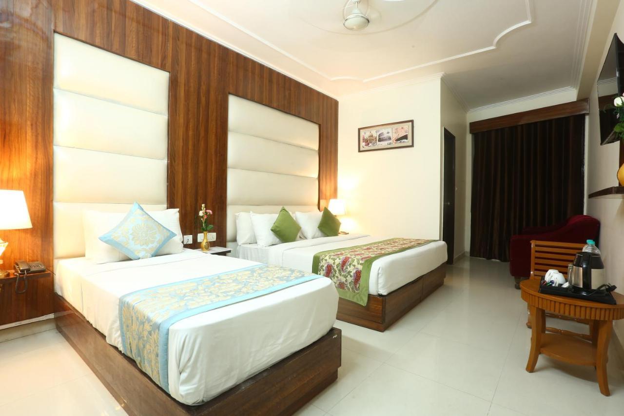 Hotel Earth Delhi  Extérieur photo