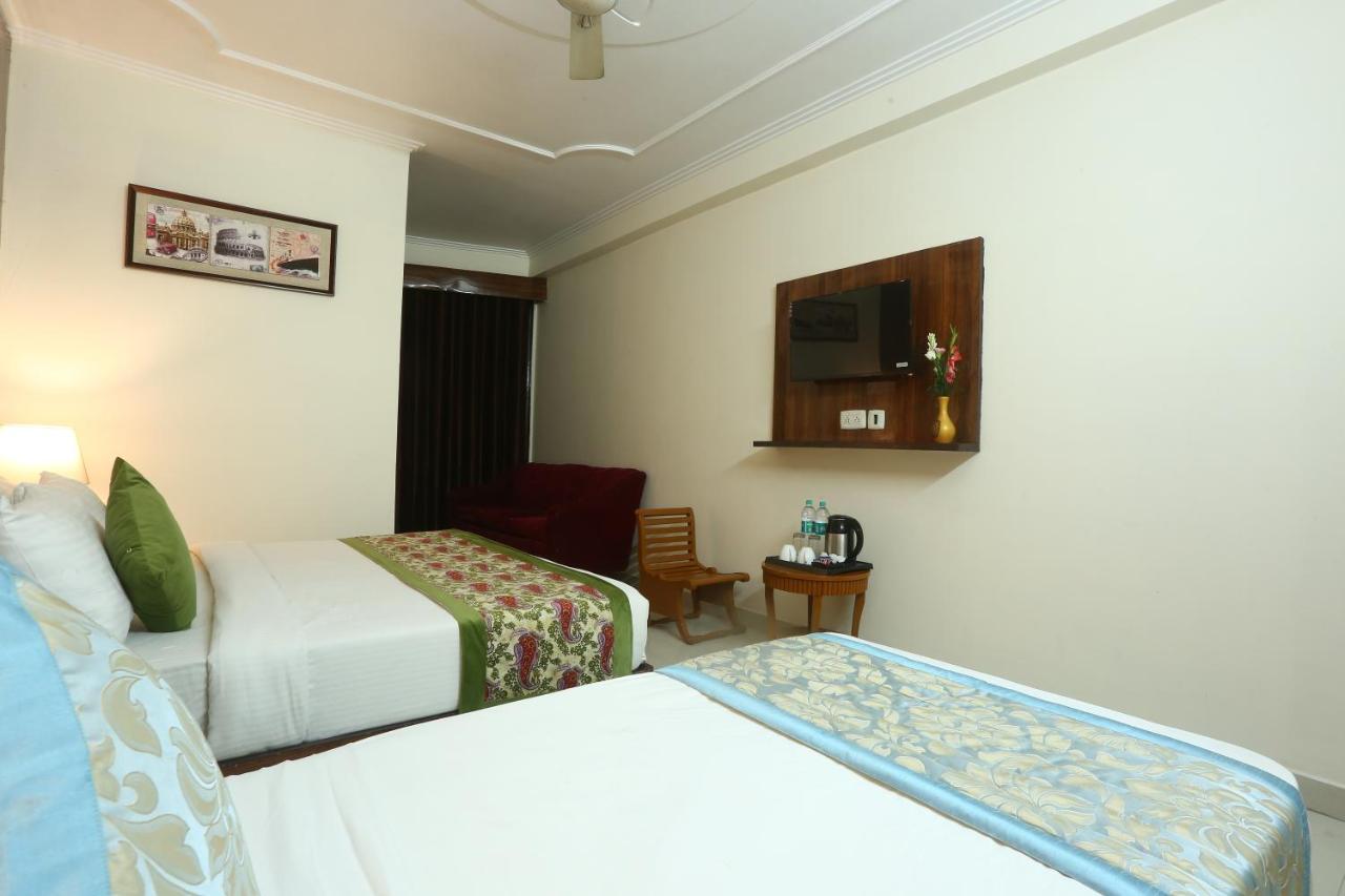 Hotel Earth Delhi  Extérieur photo
