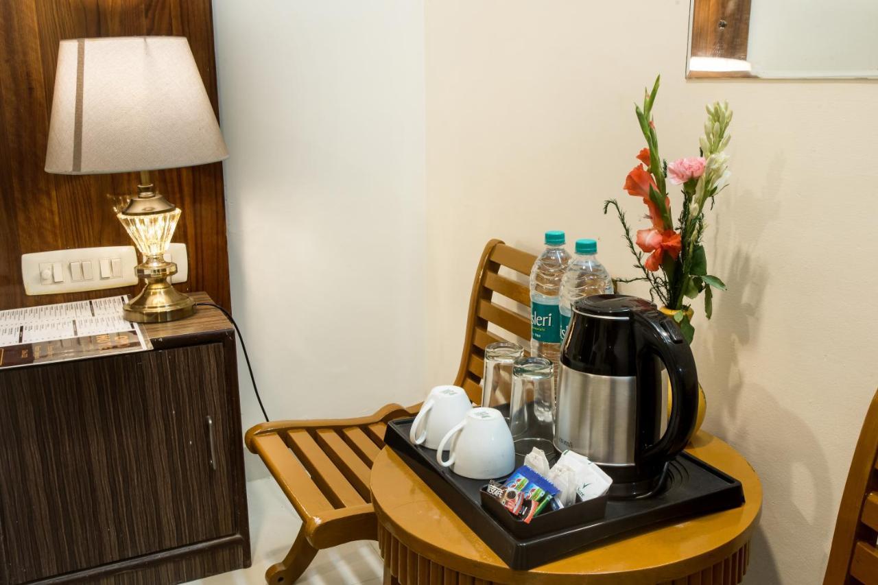 Hotel Earth Delhi  Extérieur photo